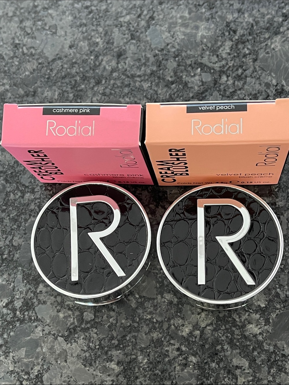 Rodial Cream Blusher in Cashmere Pink or Velvet Peach - Picture 3 of 7